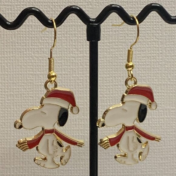 Snoopy Earring, Peanuts Earring, Snoopy Jewelry, Christmas Earring, Holiday - Picture 4 of 4